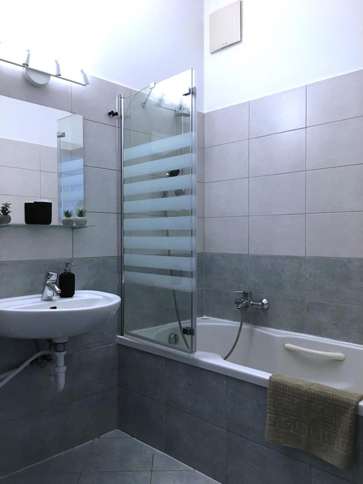 Only4U Budapest-Soho Apartments Ngoại thất bức ảnh